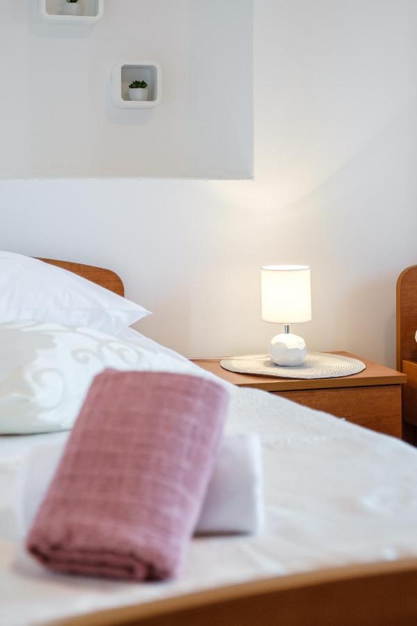 Apartman Mare Milna  Esterno foto